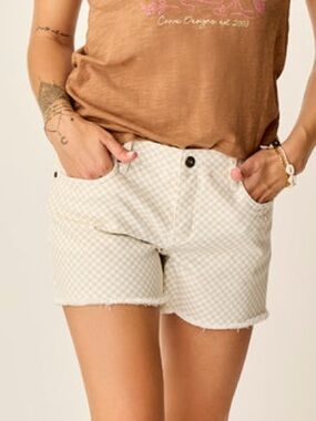 Carve Designs Women’s Maui 4" Short in Bir h Check size 6 NWOT
